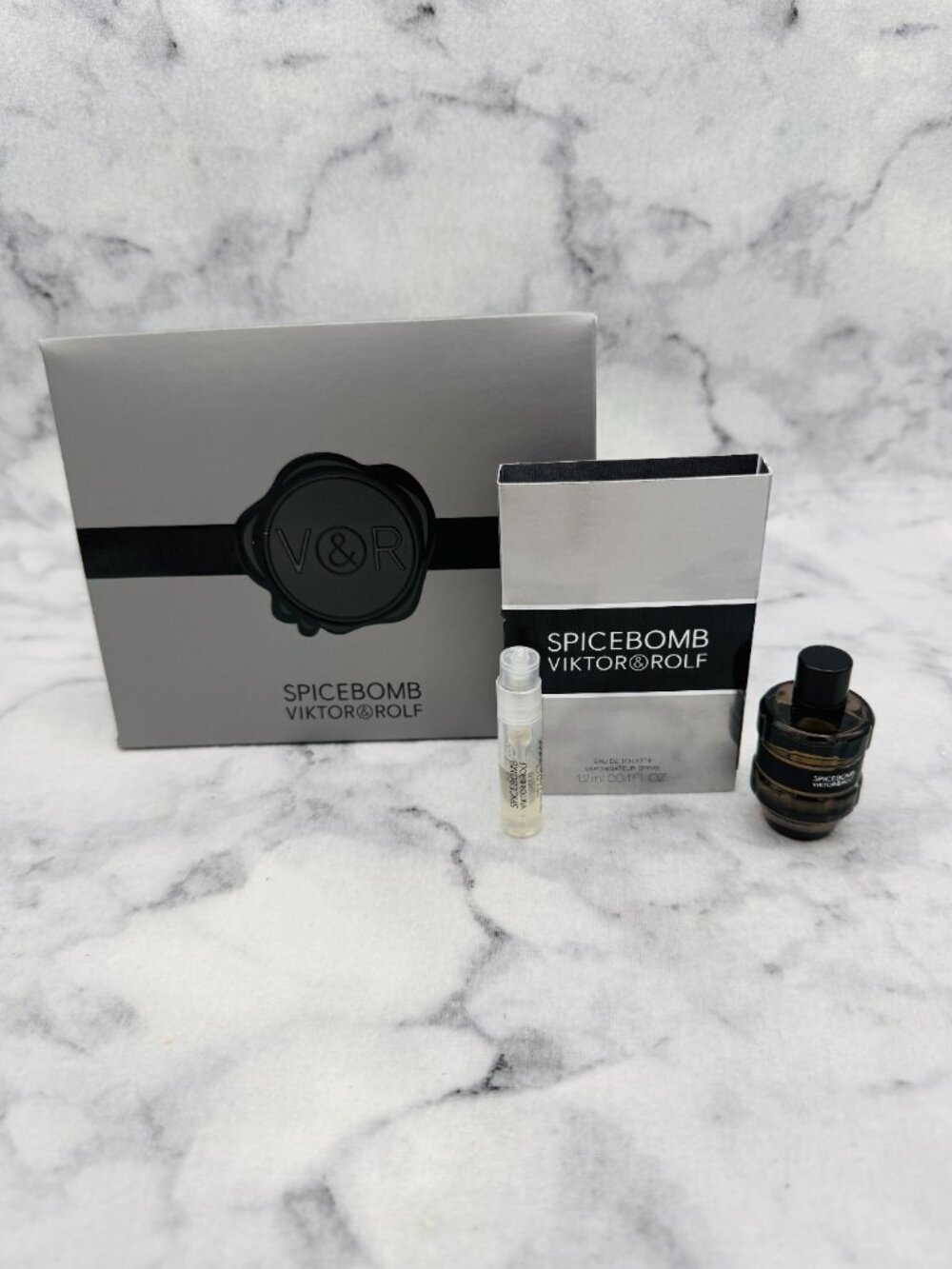Viktor & Rolf Spicebomb EDT Duo Set,Mini 7ml & Sample Spray 1.2ml-2pc-BOXED-NEW - Picture 2 of 16